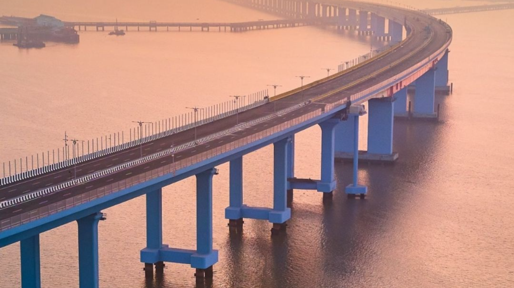 बड़ा फैसला : अटल सेतु पर इलेक्ट्रिक वाहनों के लिए टोल टैक्स पूरी तरह से माफ