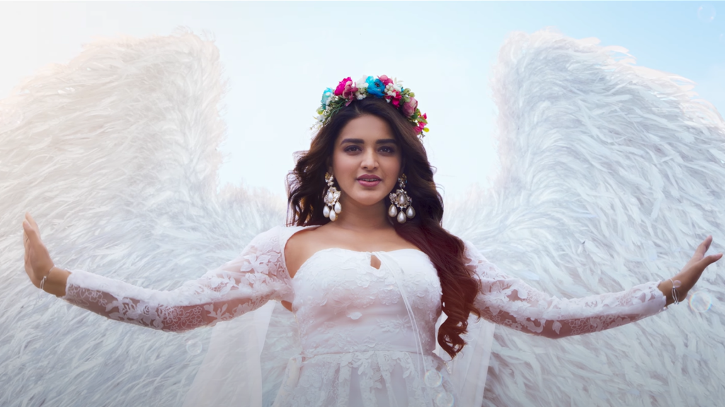 Raja Saab Trailer: प्रभास इस हॉरर-कॉमेडी में भूतिया हवेली में भूतों से लड़ते नज़र आएंगे