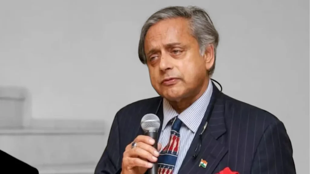 Shashi Tharoor ने Trump को सुनाई खरी बात