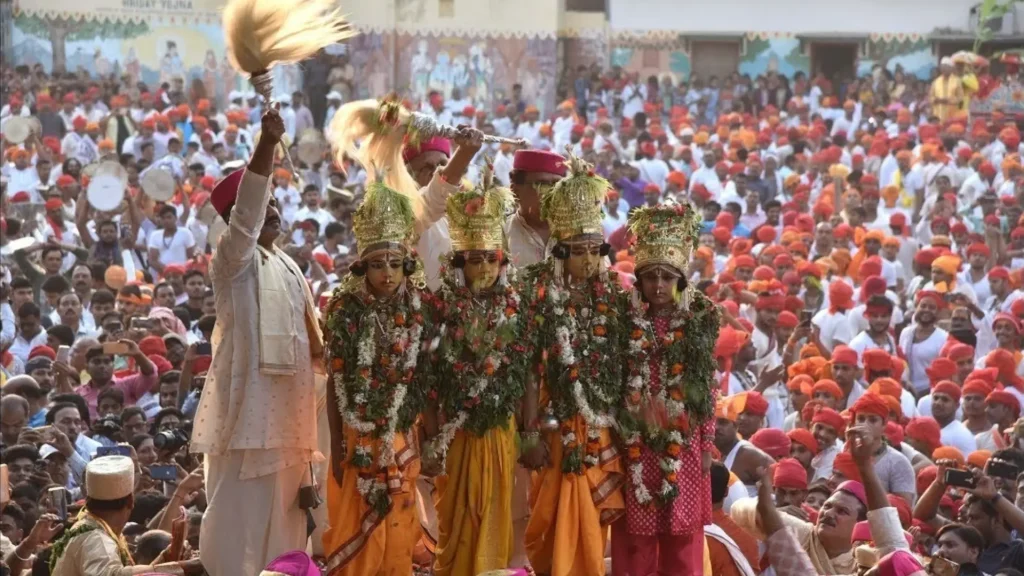 वाराणसी के नाटीइमली के भरत मिलाप को राष्ट्रीय धरोहर घोषित किया जाए 