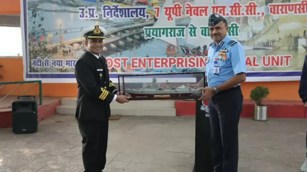वाराणसी से Airforce ने 10 दिवसीय नौका अभियान की शुरुआत की