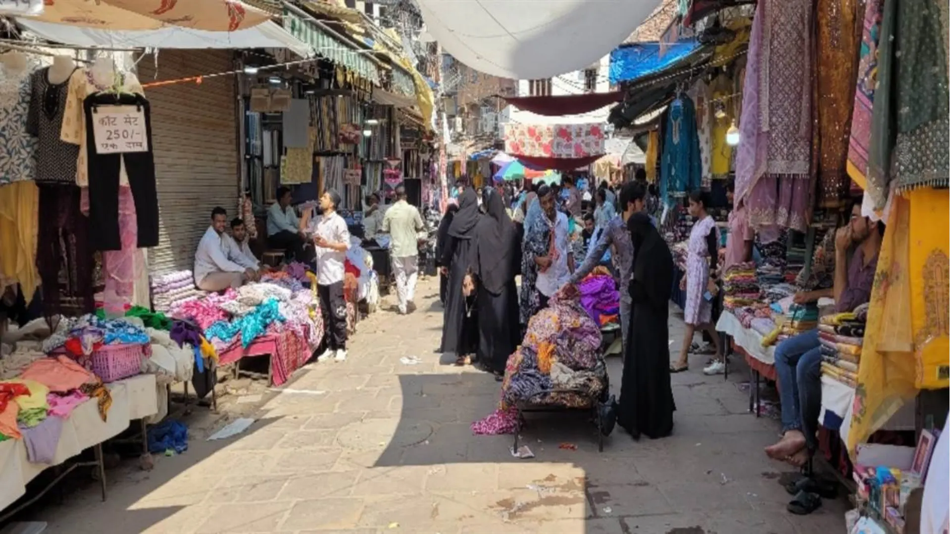 Dal Mandi Choudikaran: व्यापारियों की मांग—बेनियाबाग में बसा दो, प्रशासन ने सुझाया लोहता-मोहनसराय; टकराव के आसार तेज