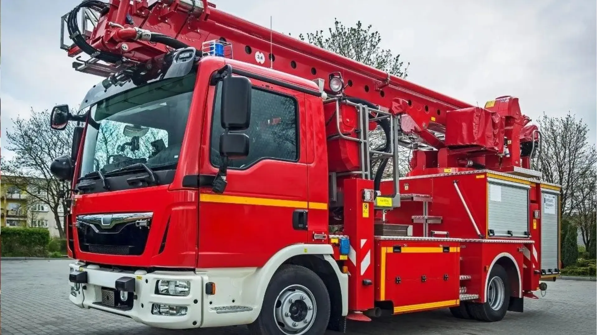 Varanasi में जल्द तैनात होगा संयुक्त निदेशक अग्निशमन, 10 जिलों की सुरक्षा के लिए तैयार होगा ‘फर्स्ट रिस्पांडर’ स्पेशल रेस्क्यू ग्रुप सीएम योगी सरकार ने आपदा प्रबंधन को बनाया और मजबूत