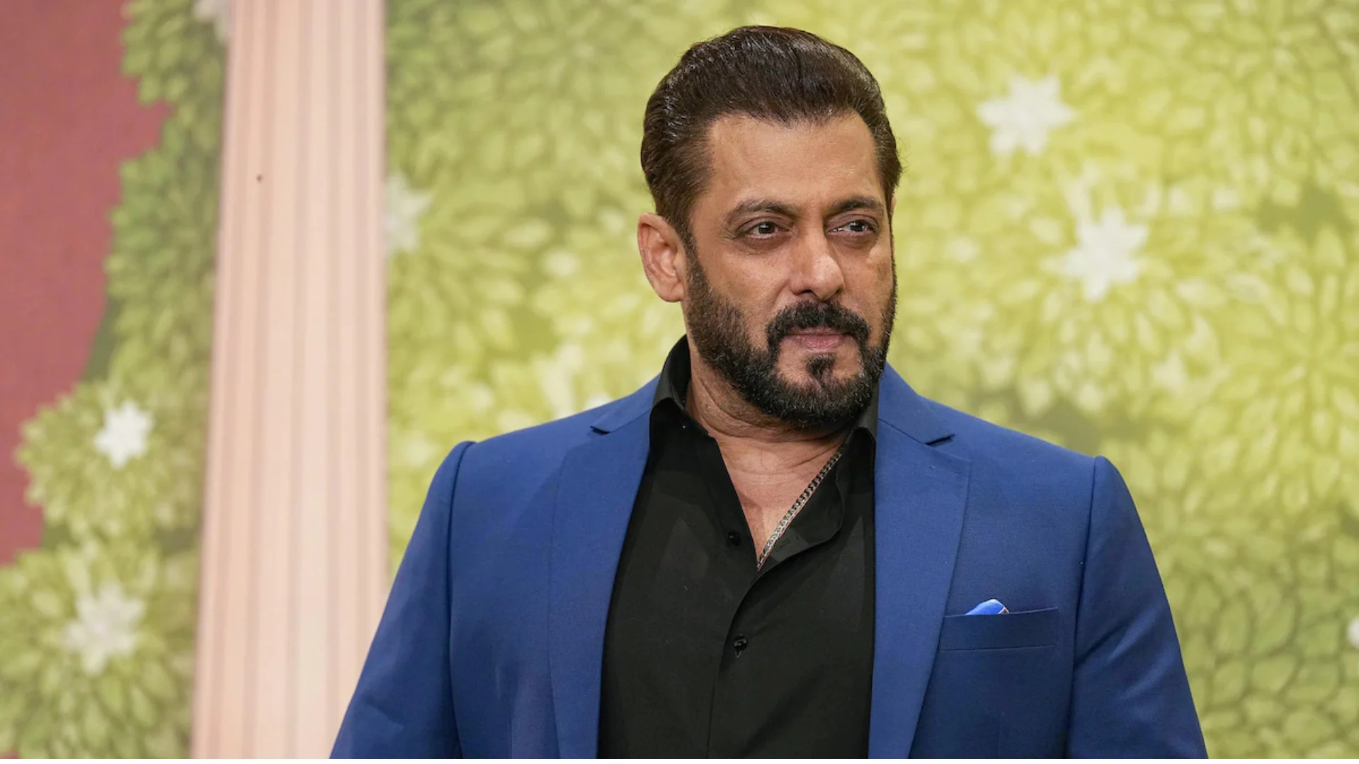 Bigg Boss 19 के अभिषेक बजाज ने आकांक्षा जिंदल से शादी के बावजूद डोनल बिष्ट को डेट किया - विस्फोटक आरोप सामने