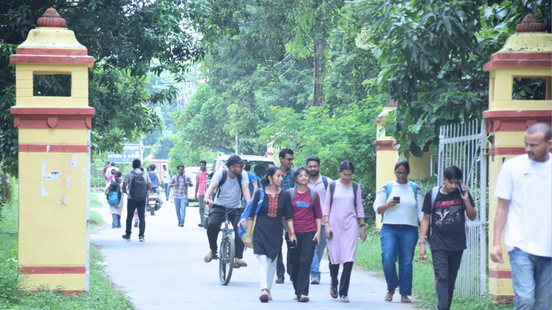 Varanasi में सर्दी में भी गर्मी जैसी बिजली खपत, बढ़ी ट्रिपिंग की समस्या; अधिकारी बता रहे ये बड़ी वजह