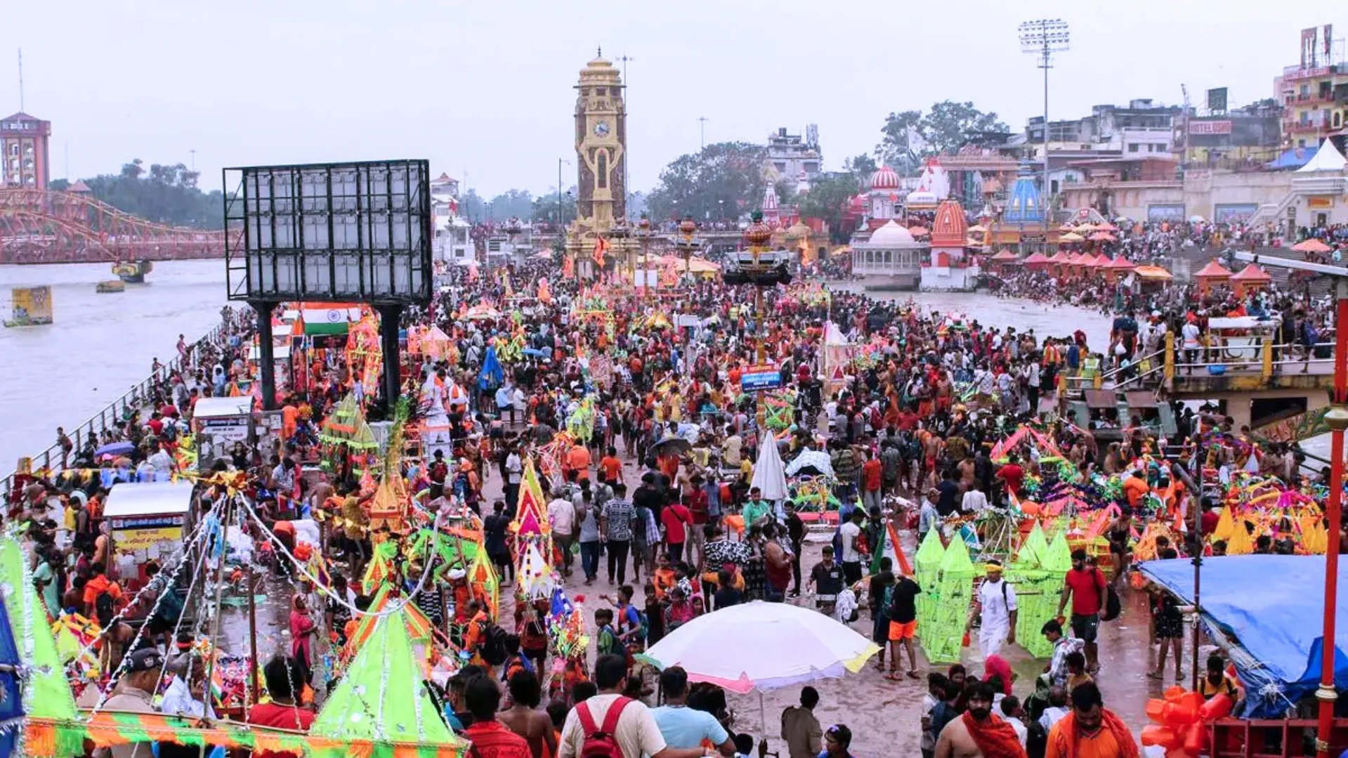 Varanasi में आज से एक हफ्ते तक रूट डायवर्जन, काशी विश्वनाथ मंदिर की ओर नहीं जाएंगे वाहन; नए साल से पहले ट्रैफिक पर कड़ा नियंत्रण