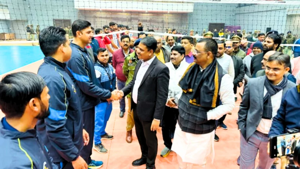 National Volleyball Championship: मनोज तिवारी बोले– अब Kashi केवल नहाय के बाटे नाहीं, नेशनल खेले के लिए भी लोग आवत बा